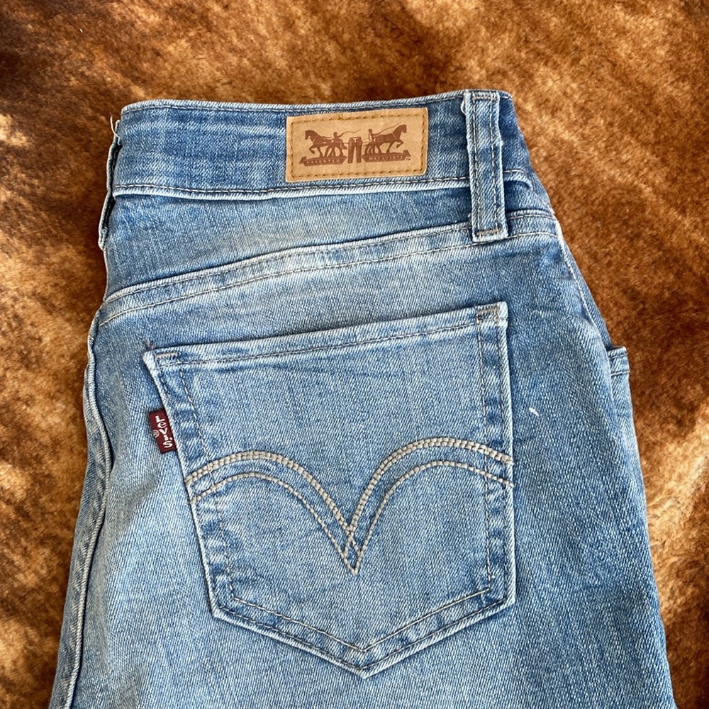 Distressed Levi’s - Picture 2 of 6